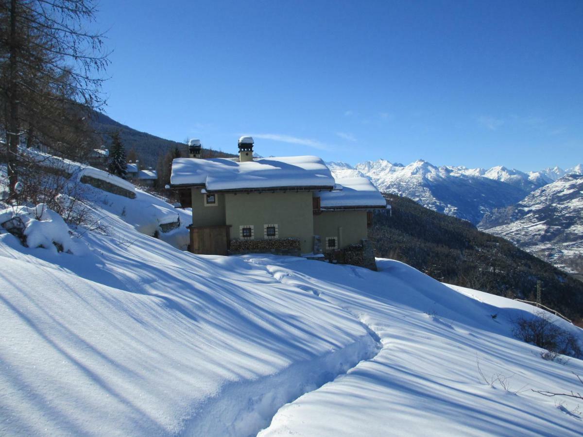Petite Cerise Apartment Gressan Exterior photo